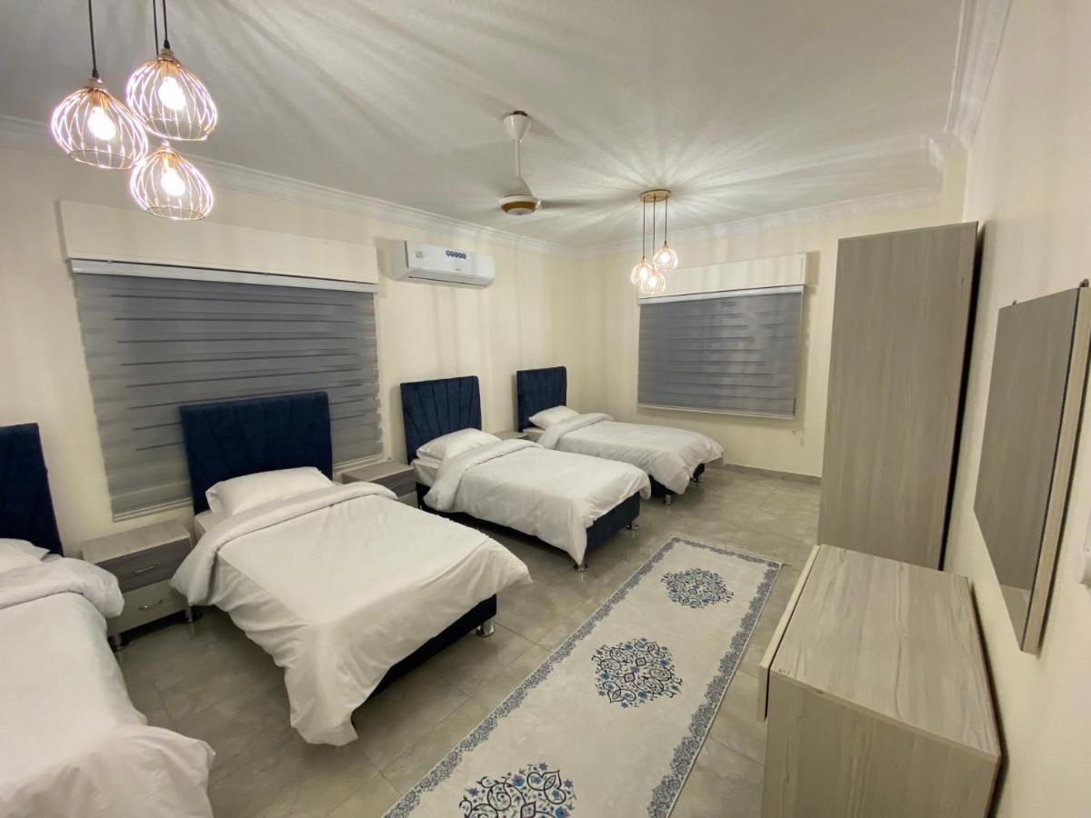 Lovely 3-Bedrooms Rental Unit Акаба Экстерьер фото
